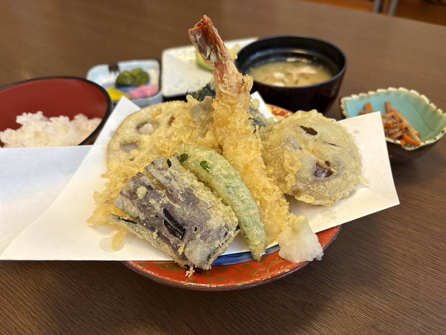 美津屋の定食