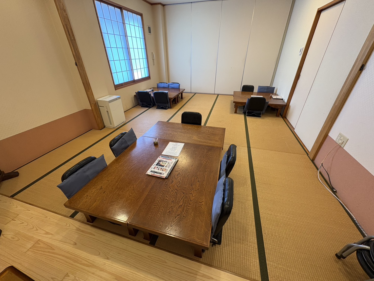 美津屋 店内 小上がり